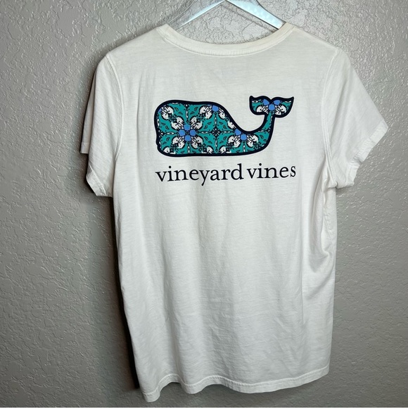 White Vineyeard Vines Shirt W/ Blue Floral Design - Picture 4 of 8